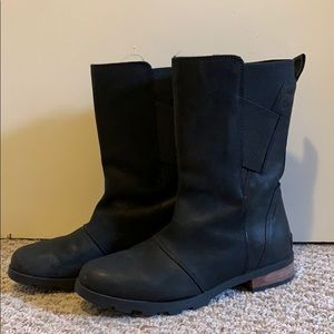 sorel emelie mid boot